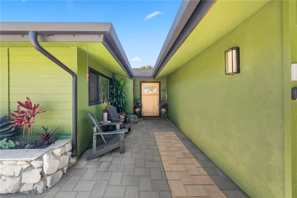 1408 E Fairway Dr Orange, CA 92866