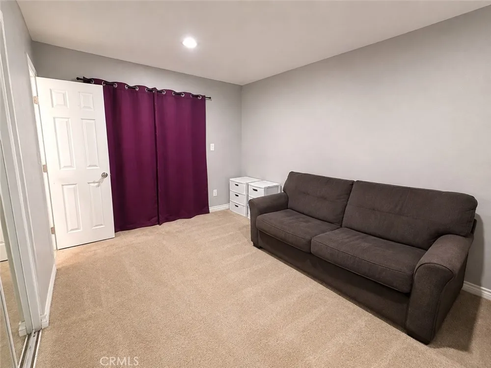 421 Parkbrook Street Spring Valley, CA 91977