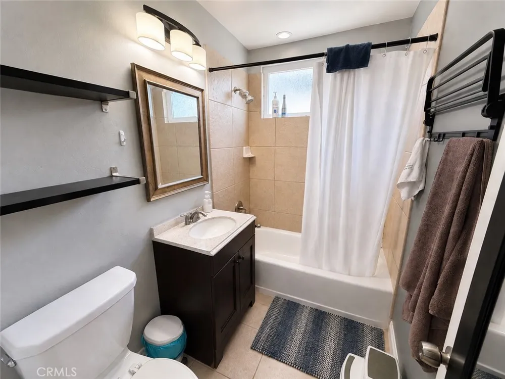 421 Parkbrook Street Spring Valley, CA 91977