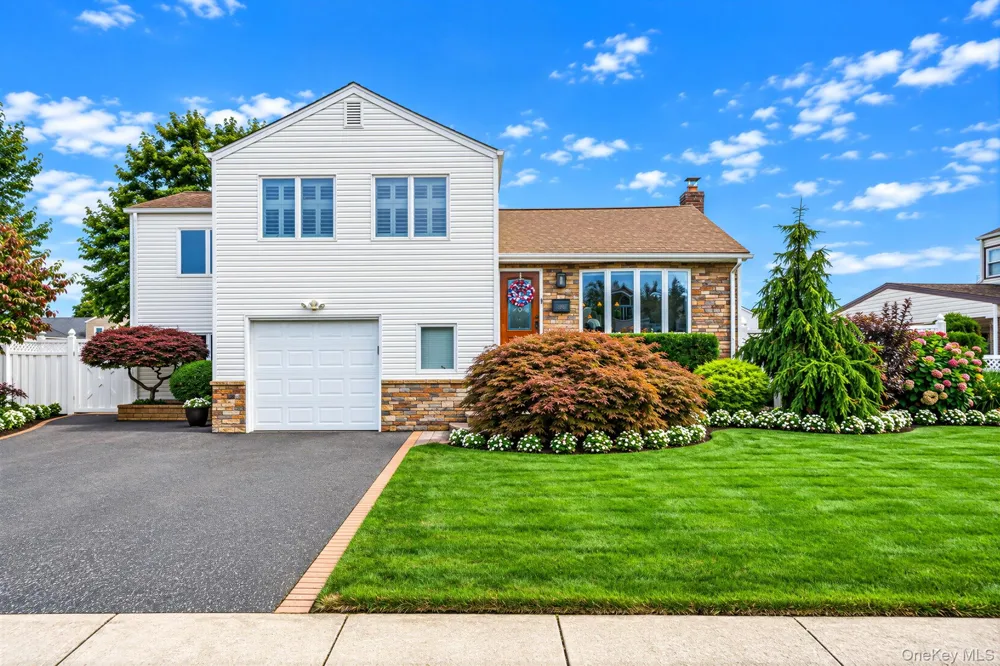 464 Atlanta Avenue Massapequa, NY 11758