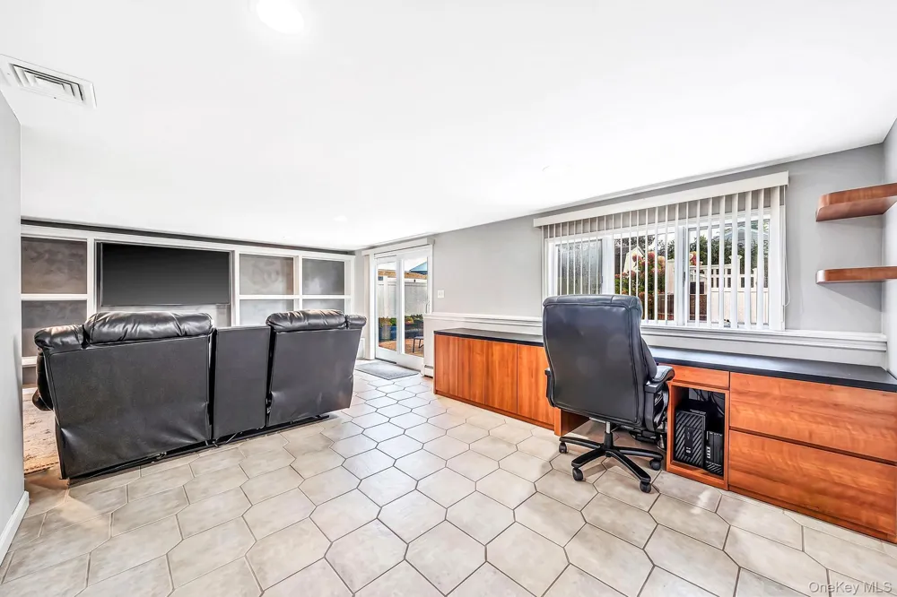 464 Atlanta Avenue Massapequa, NY 11758