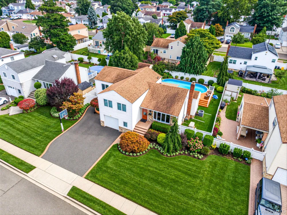 464 Atlanta Avenue Massapequa, NY 11758