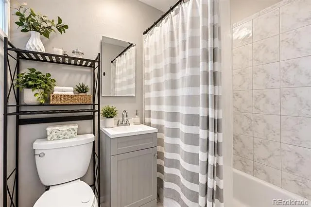 6374 Iris Court Arvada, CO 80004