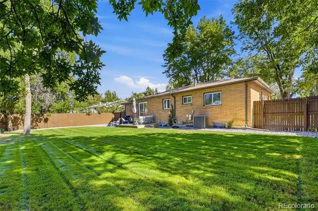 6374 Iris Court Arvada, CO 80004