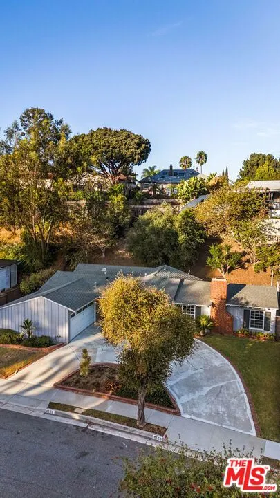 4550 S Mullen Avenue Los Angeles, CA 90043