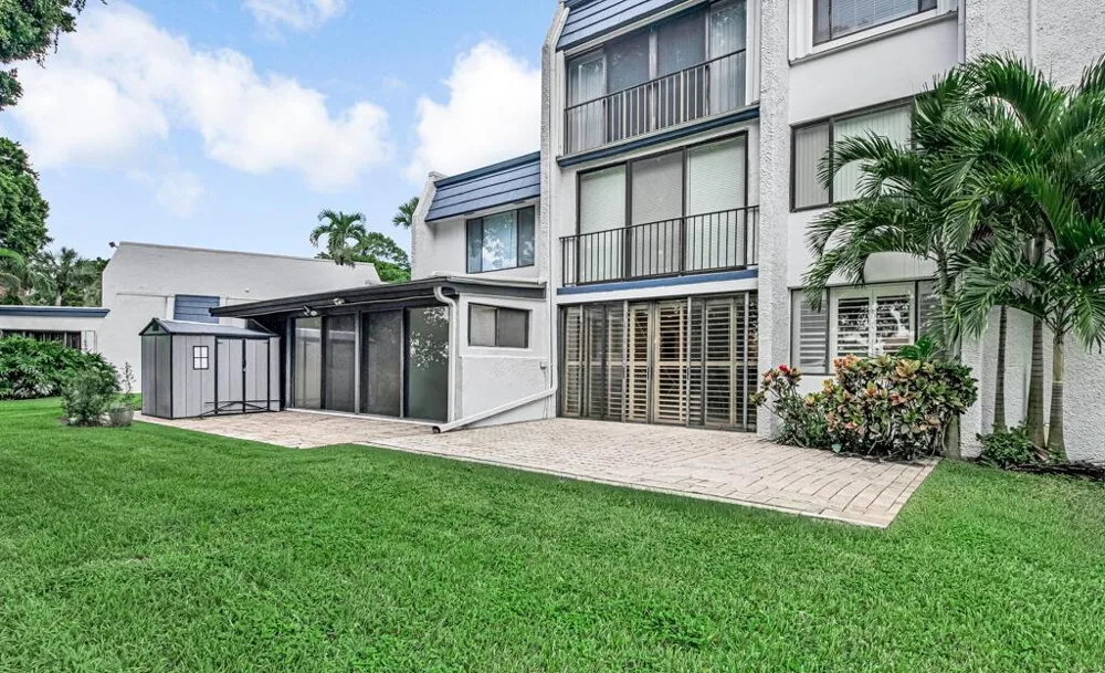 4465 Luxemburg Court #108 Lake Worth, FL 33467