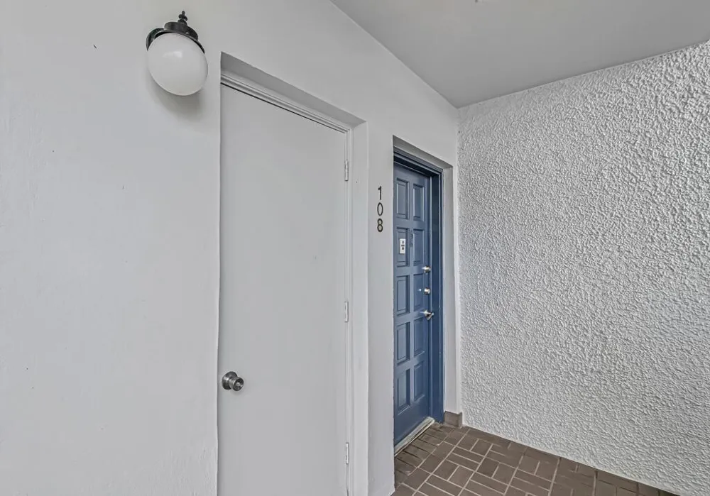 4465 Luxemburg Court #108 Lake Worth, FL 33467