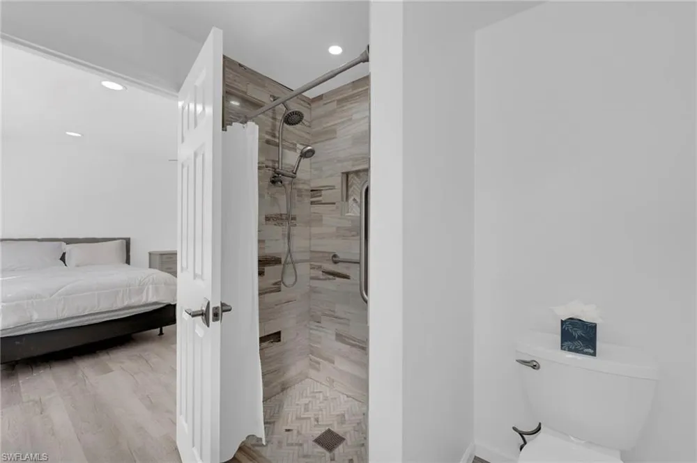 5584 Buring Court Fort Myers, FL 33919