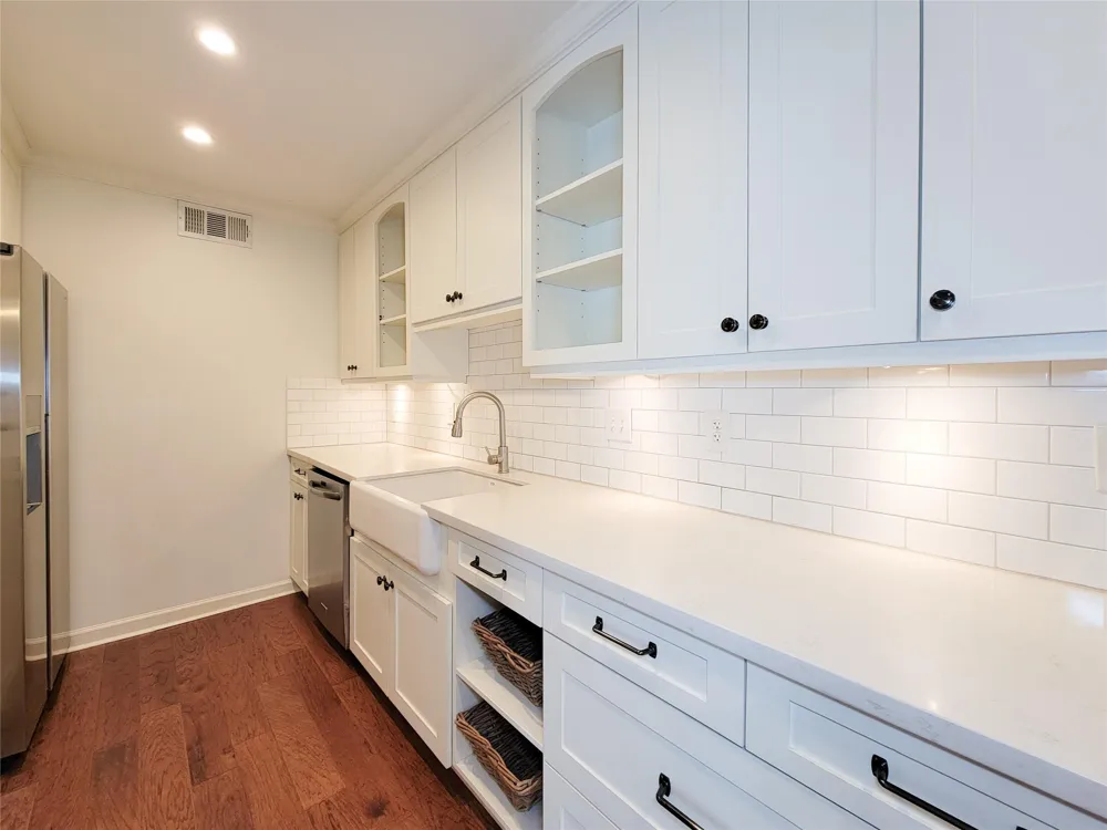7575 Katy Freeway #111 Houston, TX 77024
