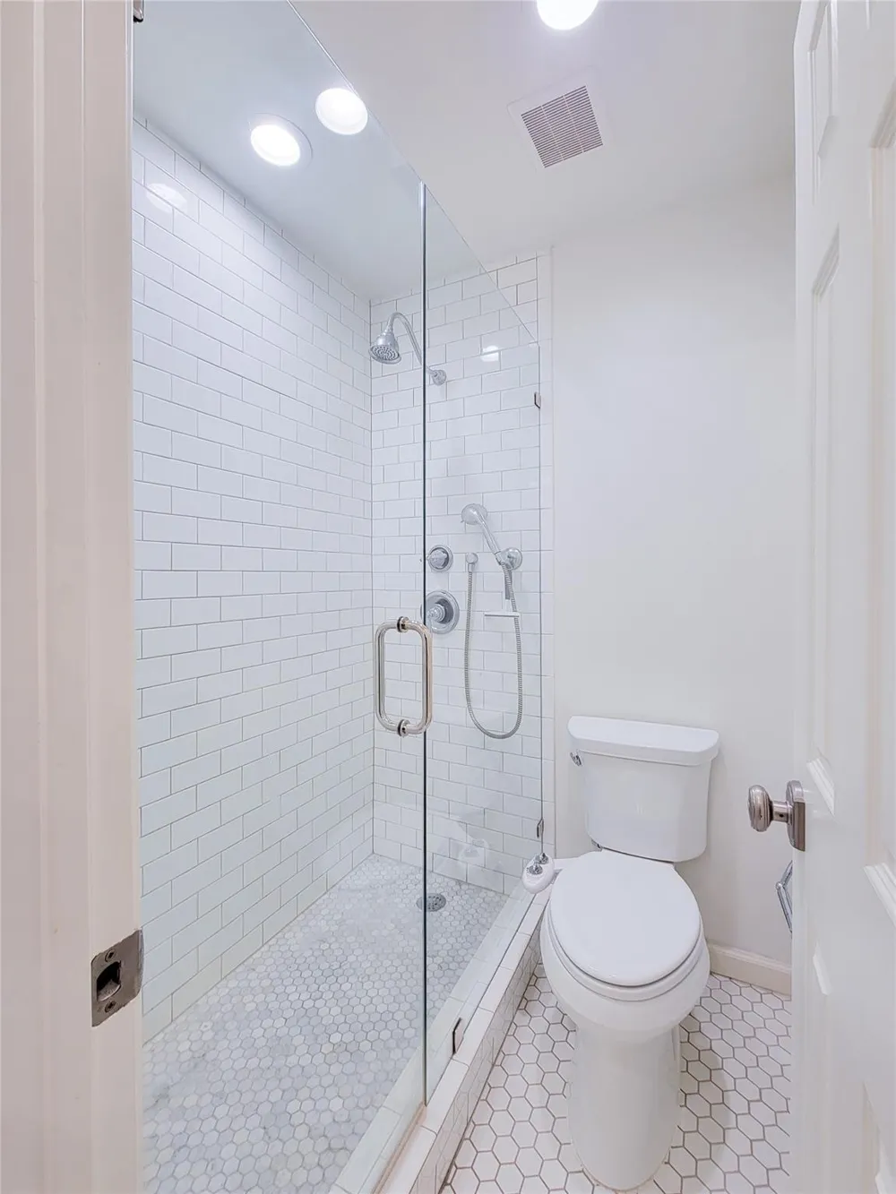 7575 Katy Freeway #111 Houston, TX 77024