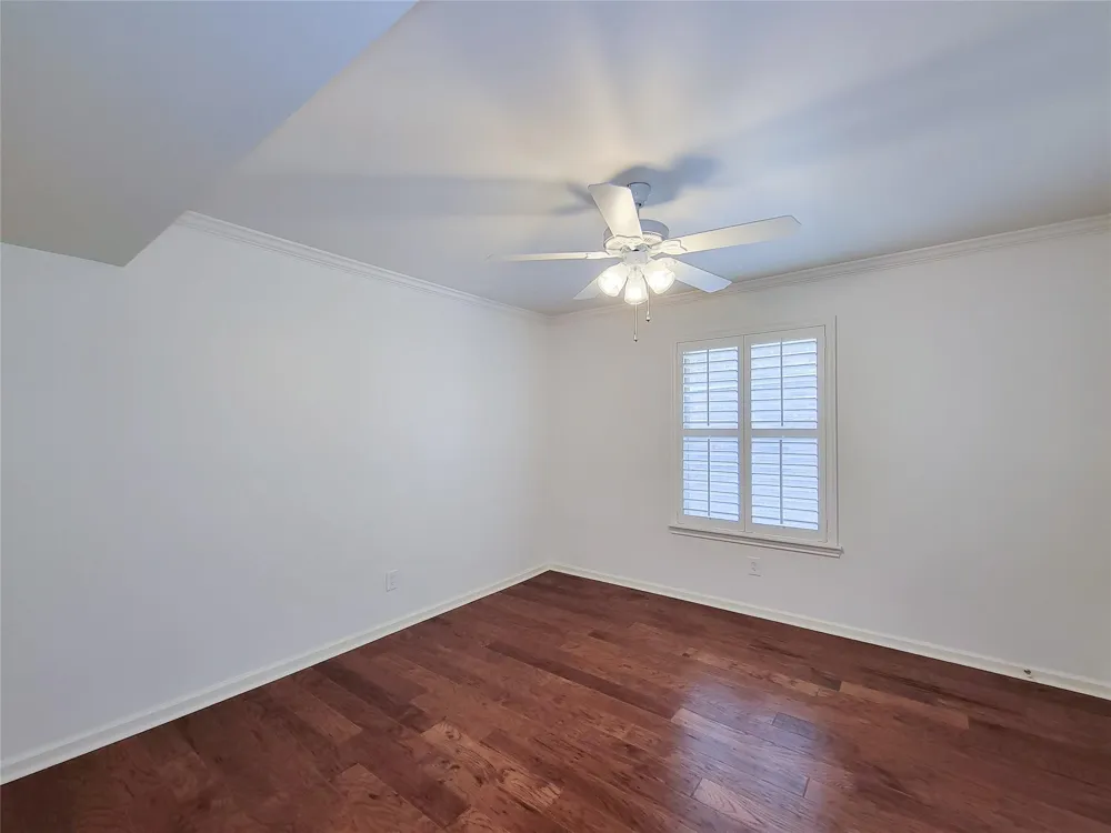 7575 Katy Freeway #111 Houston, TX 77024