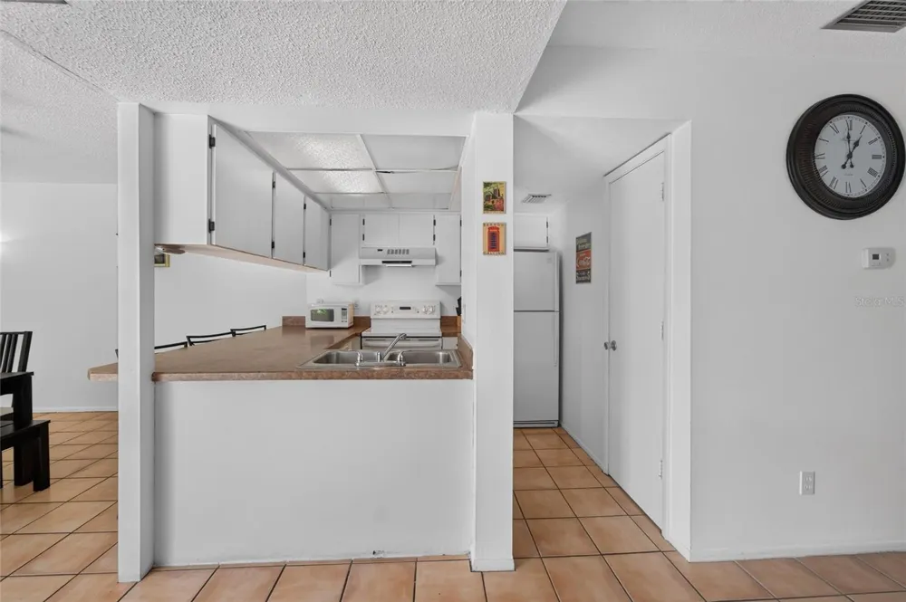 1131 LONGFELLOW ROAD Sarasota, FL 34243