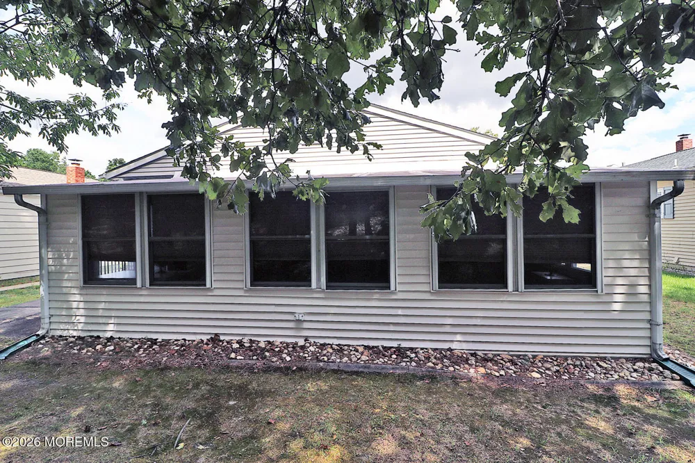 7 Point Blanche Court Toms River, NJ 08757