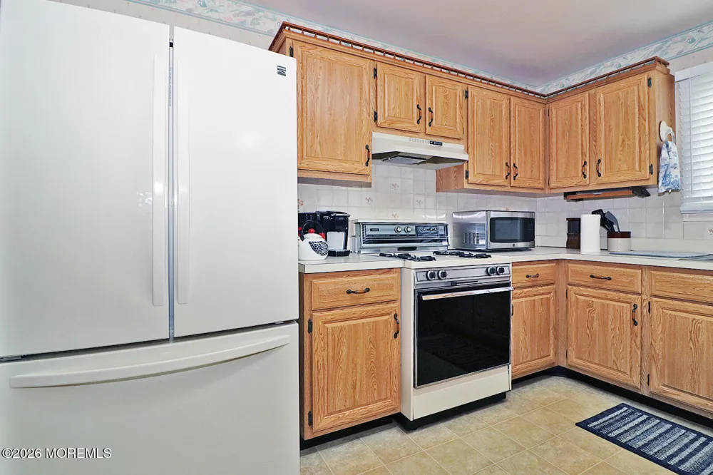 7 Point Blanche Court Toms River, NJ 08757