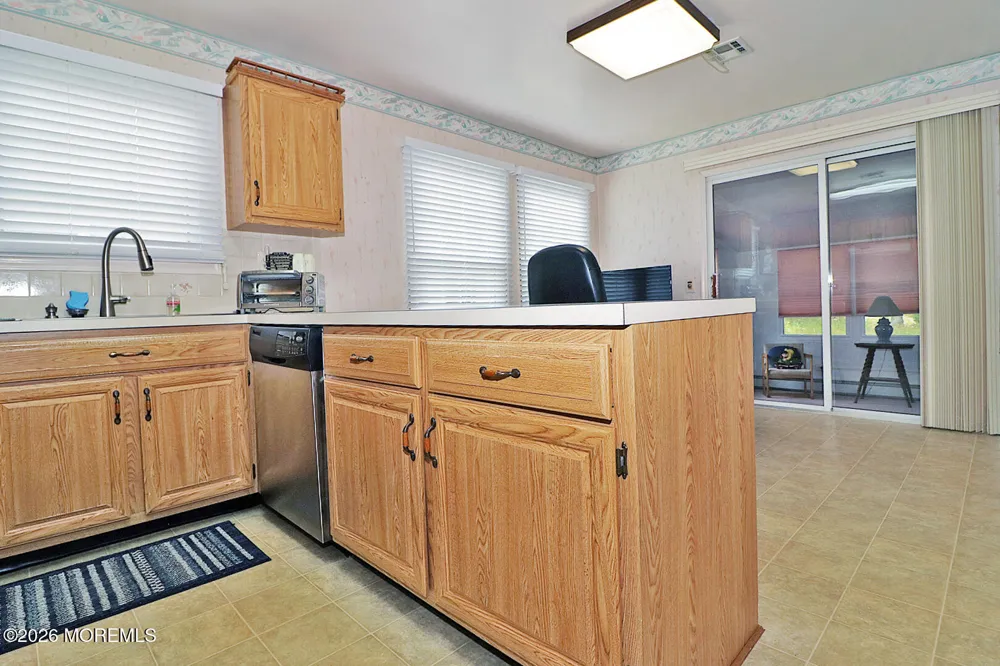 7 Point Blanche Court Toms River, NJ 08757