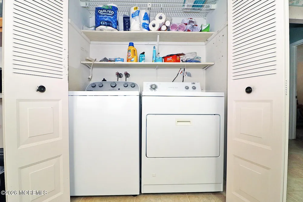 7 Point Blanche Court Toms River, NJ 08757