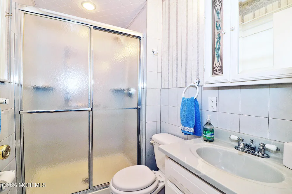 7 Point Blanche Court Toms River, NJ 08757
