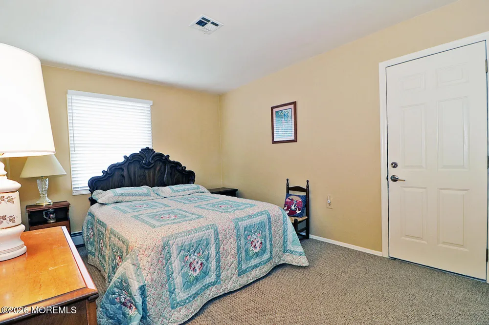 7 Point Blanche Court Toms River, NJ 08757