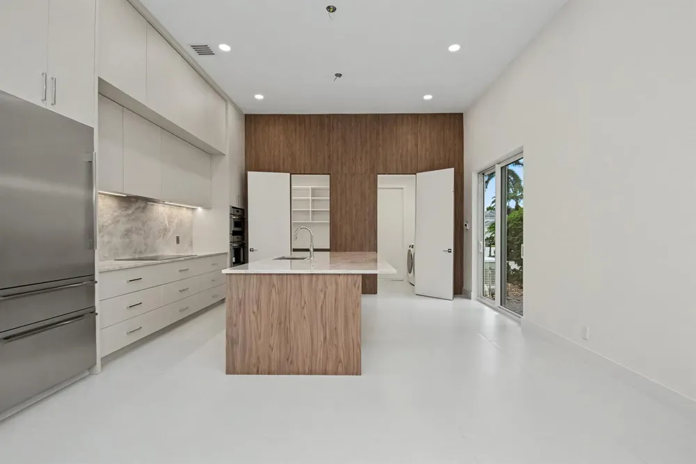 16053 VILLA VIZCAYA PLACE Delray Beach, FL 33446