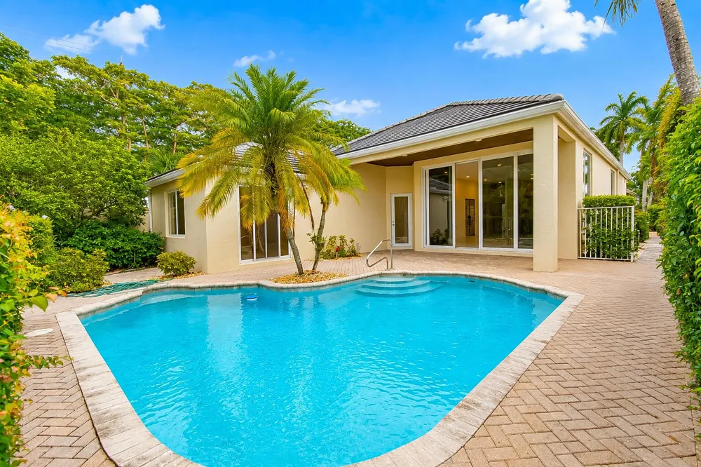 16053 VILLA VIZCAYA PLACE Delray Beach, FL 33446