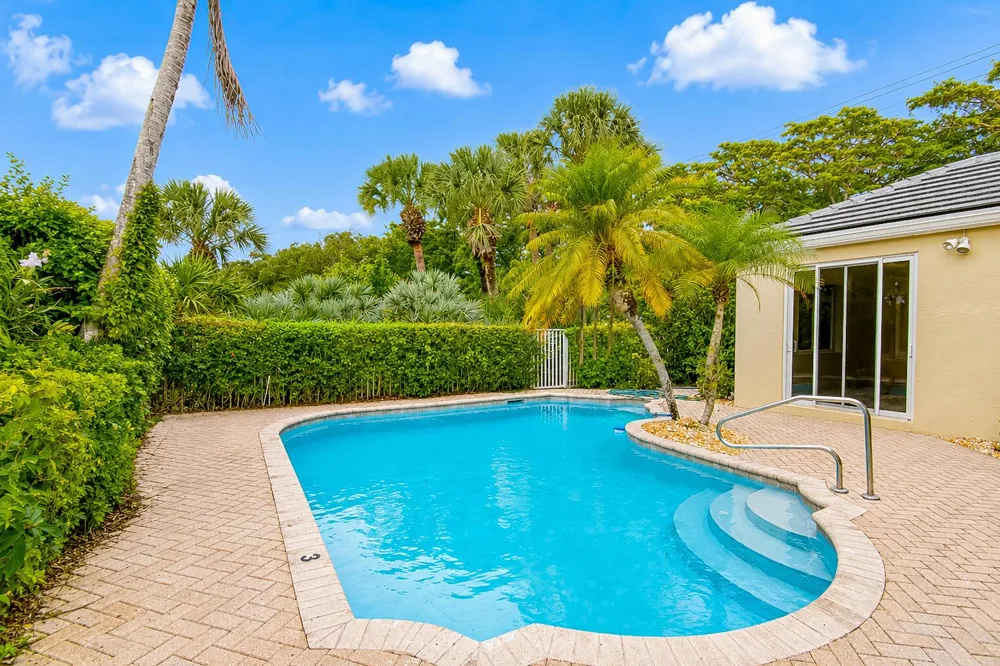 16053 VILLA VIZCAYA PLACE Delray Beach, FL 33446