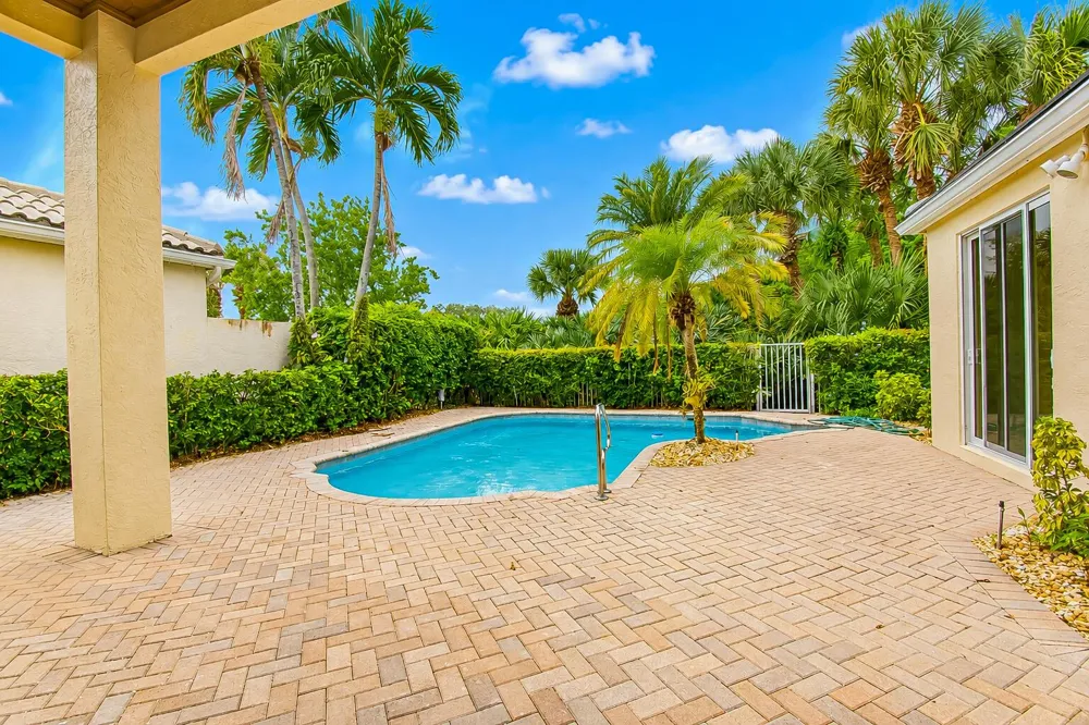 16053 VILLA VIZCAYA PLACE Delray Beach, FL 33446