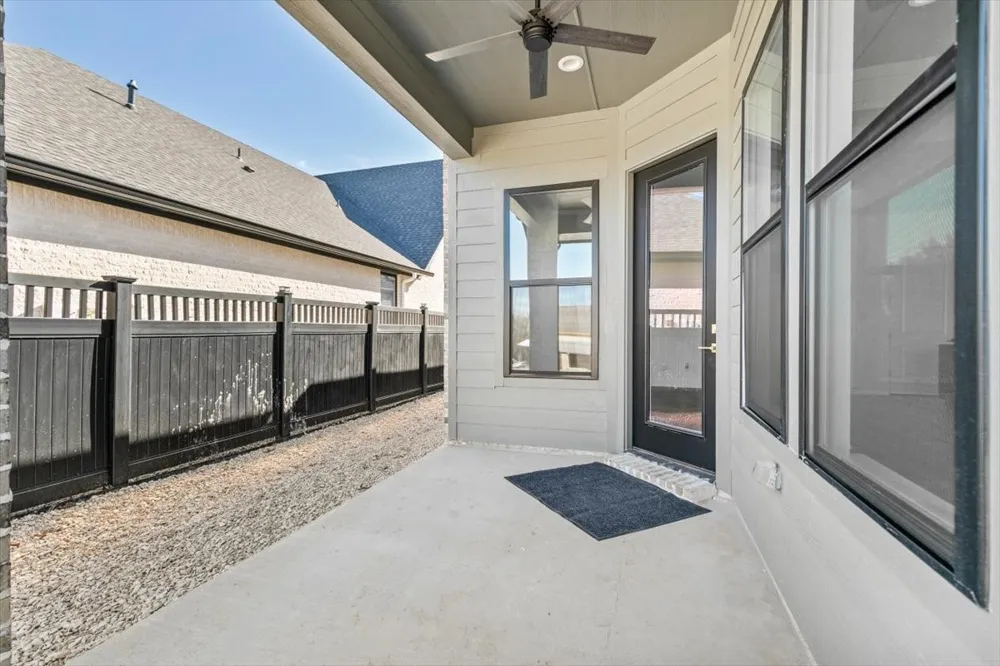 1409 Ethan Circle Midlothian, TX 76065