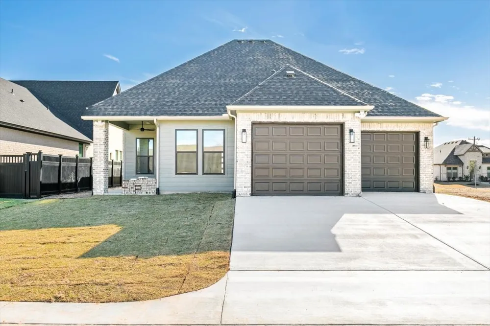 1409 Ethan Circle Midlothian, TX 76065