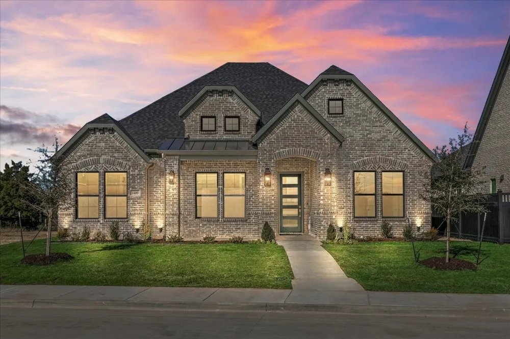 1409 Ethan Circle Midlothian, TX 76065