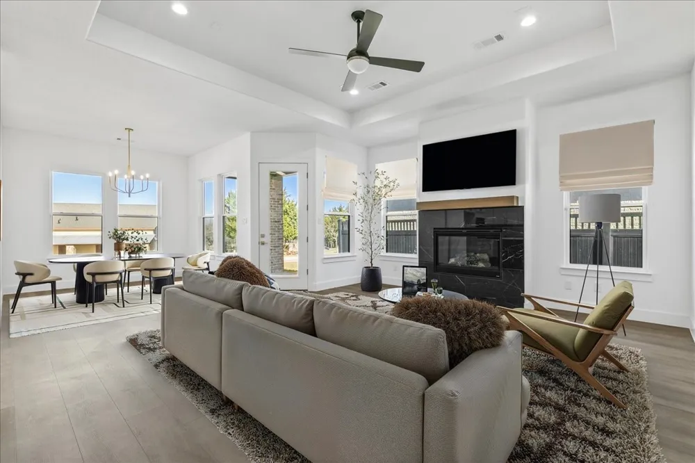 1409 Ethan Circle Midlothian, TX 76065