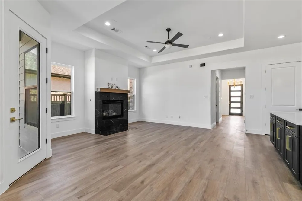 1409 Ethan Circle Midlothian, TX 76065