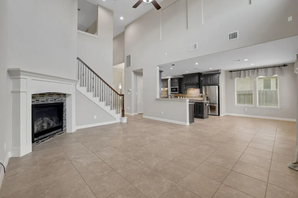 27418 Windcrest Key Lane Fulshear, TX 77441