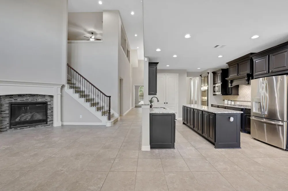27418 Windcrest Key Lane Fulshear, TX 77441