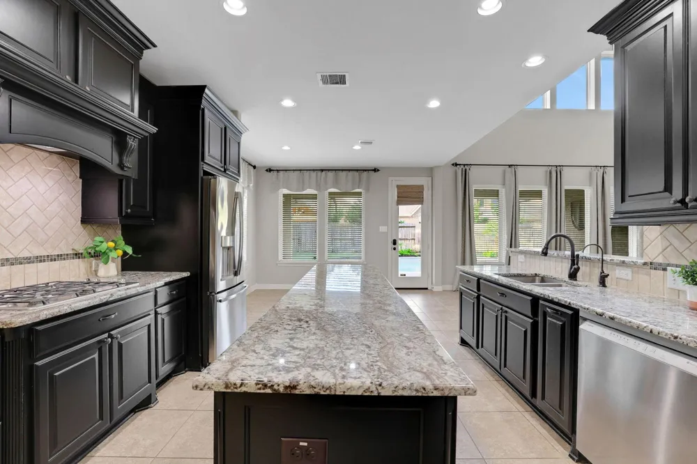 27418 Windcrest Key Lane Fulshear, TX 77441