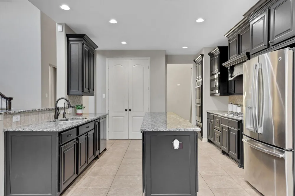 27418 Windcrest Key Lane Fulshear, TX 77441