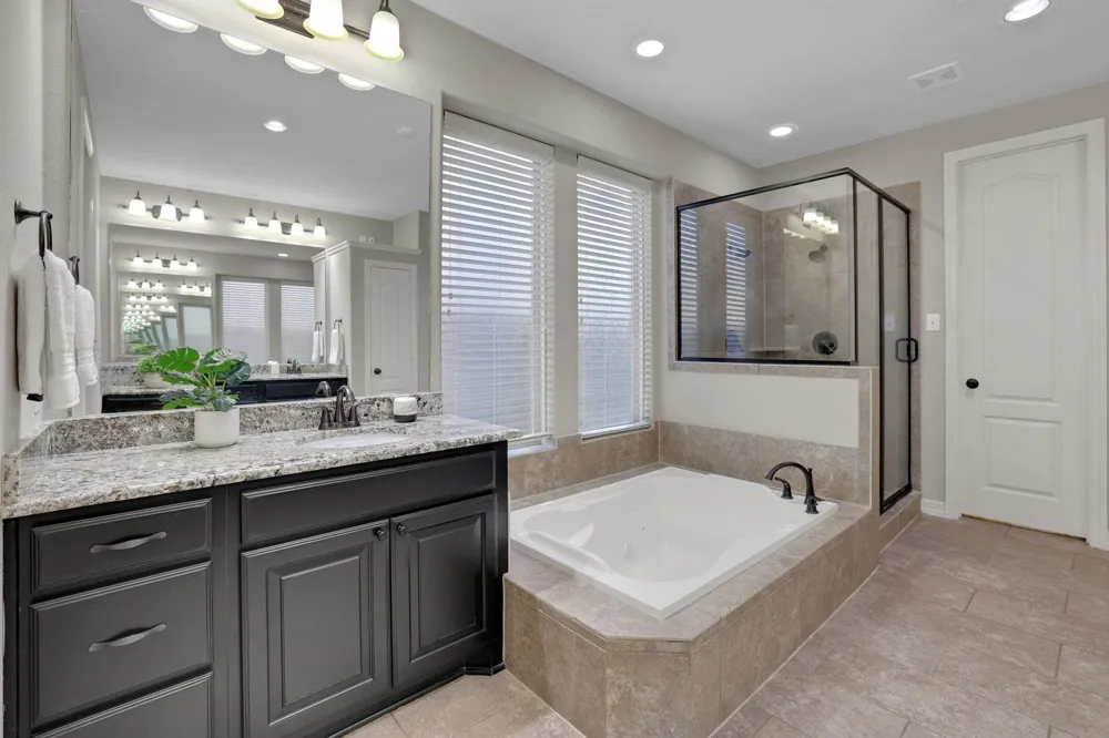 27418 Windcrest Key Lane Fulshear, TX 77441