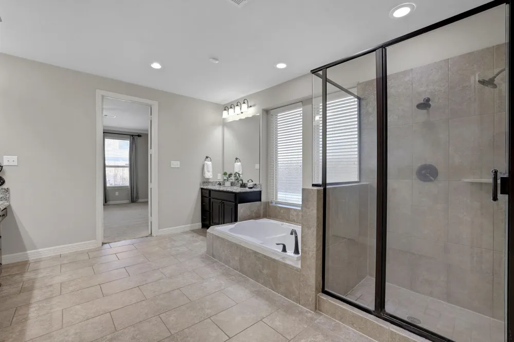 27418 Windcrest Key Lane Fulshear, TX 77441