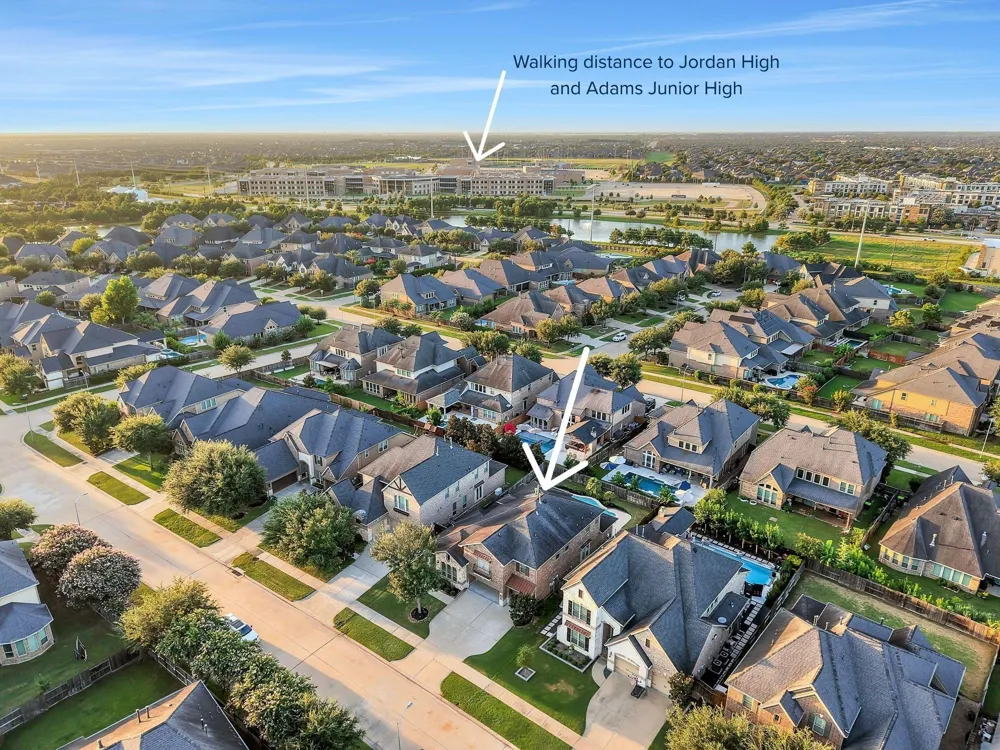 27418 Windcrest Key Lane Fulshear, TX 77441