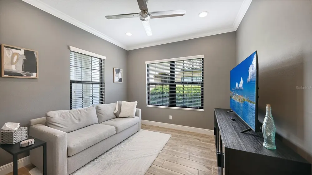 6423 POSITANO COURT Sarasota, FL 34243
