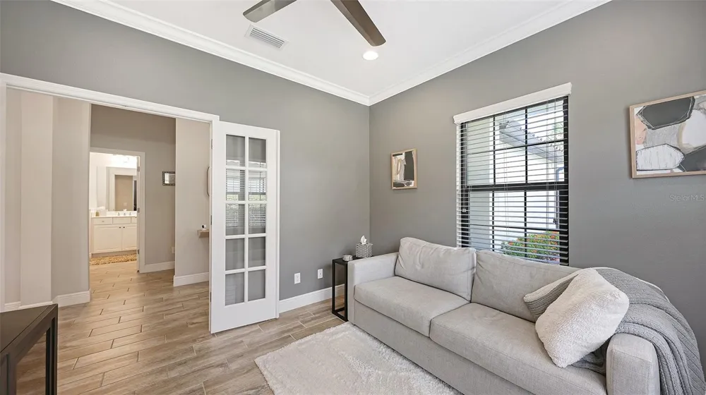 6423 POSITANO COURT Sarasota, FL 34243