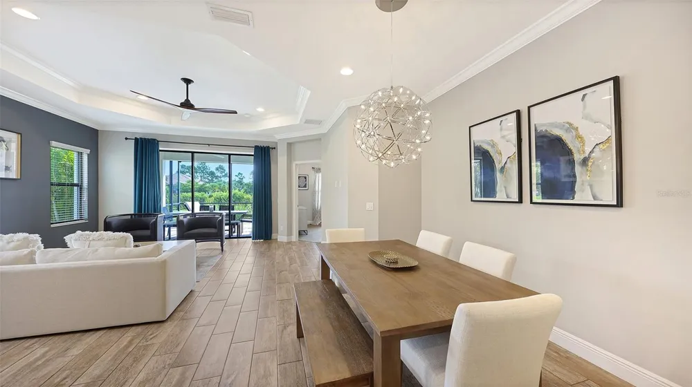 6423 POSITANO COURT Sarasota, FL 34243