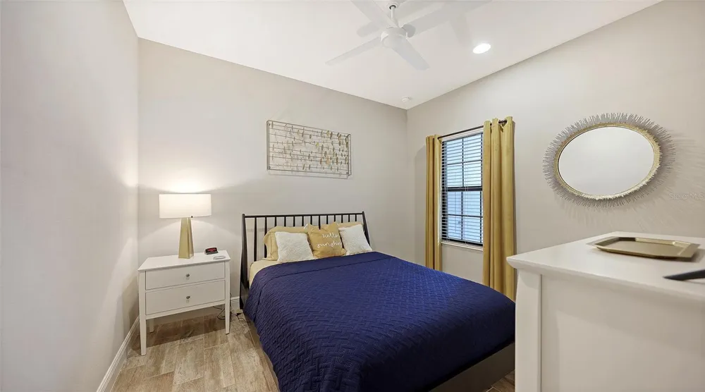 6423 POSITANO COURT Sarasota, FL 34243