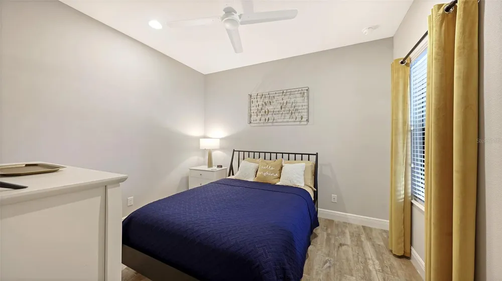 6423 POSITANO COURT Sarasota, FL 34243