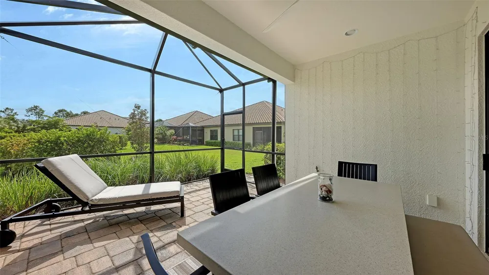 6423 POSITANO COURT Sarasota, FL 34243