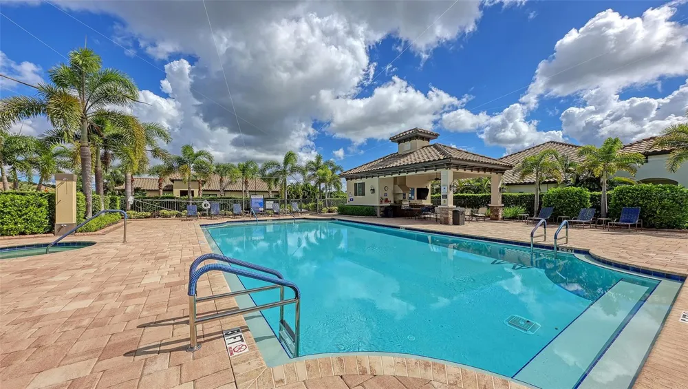 6423 POSITANO COURT Sarasota, FL 34243