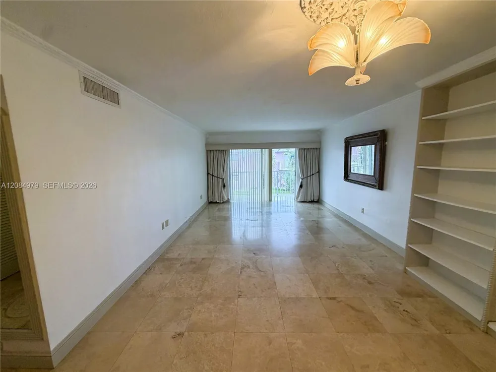 7550 SW 82nd St #F204 Miami, FL 33143