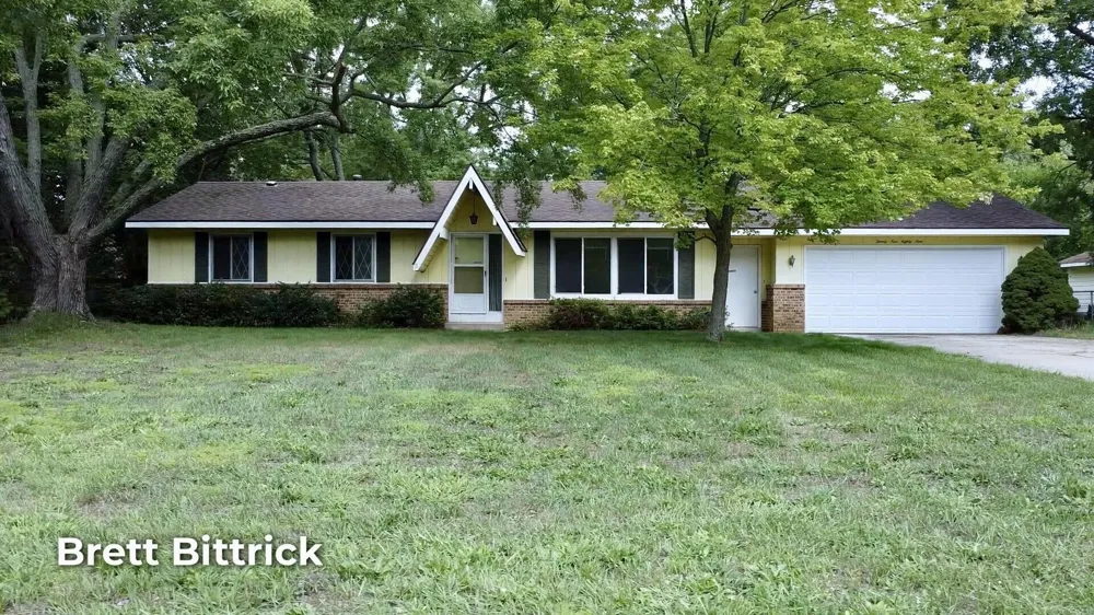 2989 Memorial Drive Holland, MI 49424