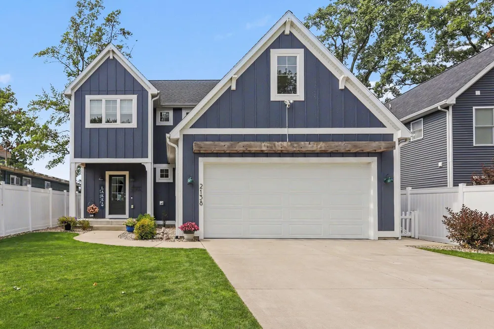 2138 Ames Drive Portage, MI 49002
