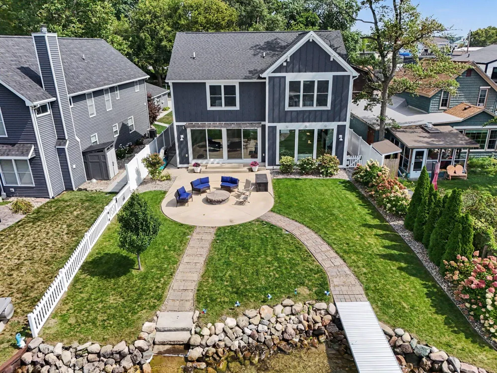 2138 Ames Drive Portage, MI 49002
