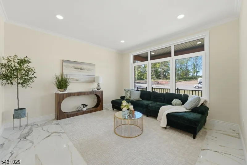 1690 Hamburg Tpke Wayne, NJ 07470